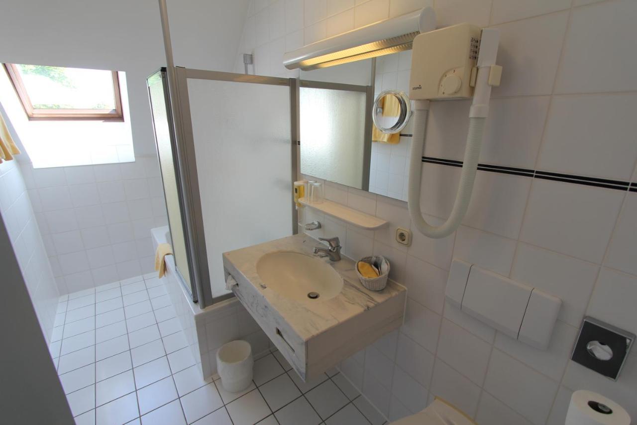Abasto Hotel Eichenau المظهر الخارجي الصورة
