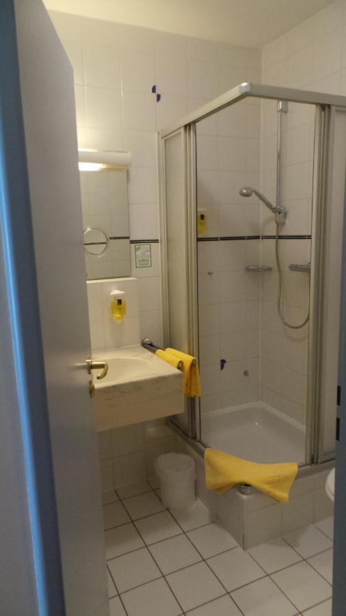 Abasto Hotel Eichenau المظهر الخارجي الصورة