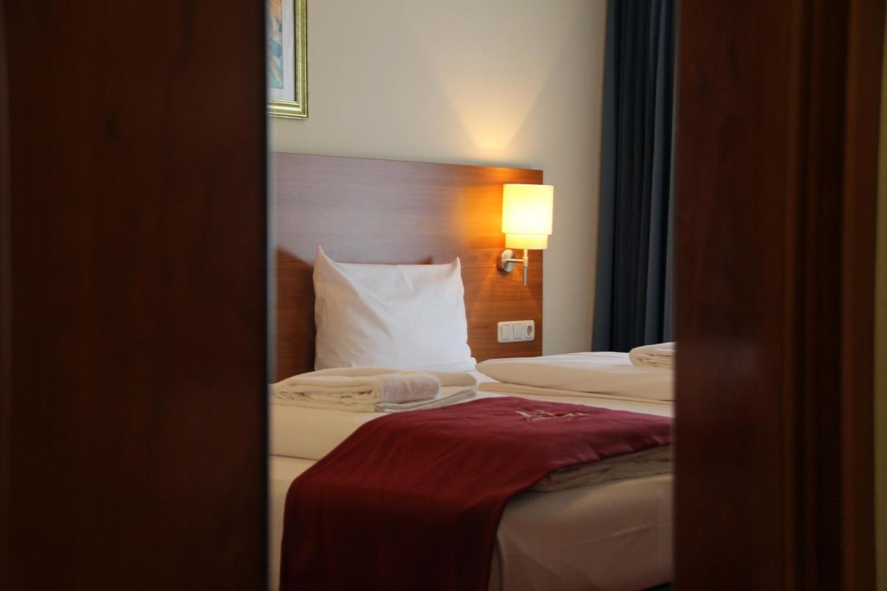 Abasto Hotel Eichenau المظهر الخارجي الصورة