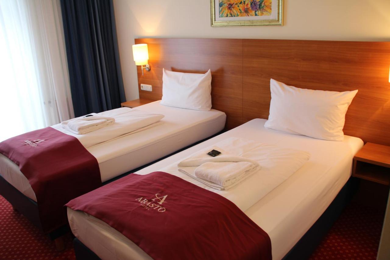 Abasto Hotel Eichenau المظهر الخارجي الصورة