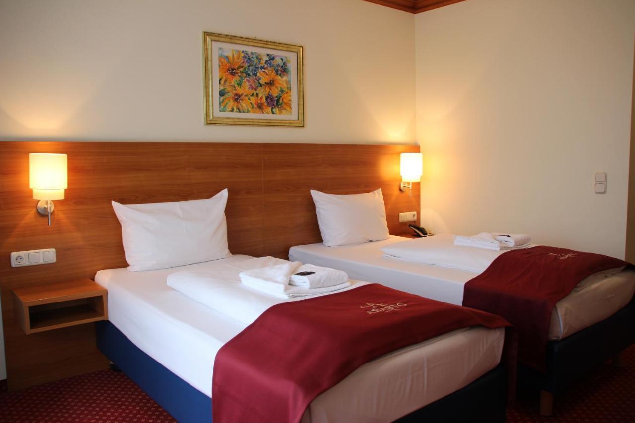 Abasto Hotel Eichenau المظهر الخارجي الصورة